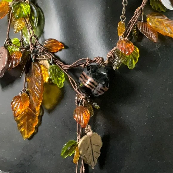 Glass Leaves and Beads Necklace and Matching Earrings - Picture 7 of 10